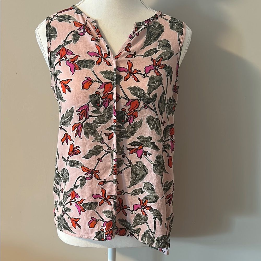 c&e Pink Floral Sleeveless Tank Top. Size Small